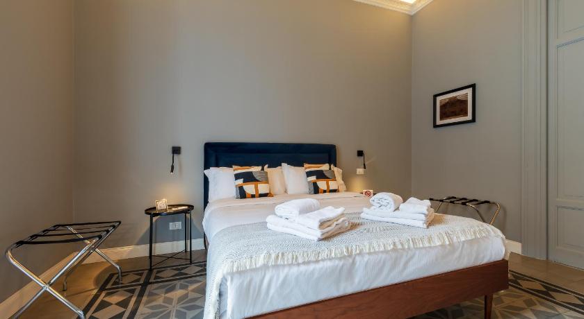 Image of Studio with Sofa Bed 6