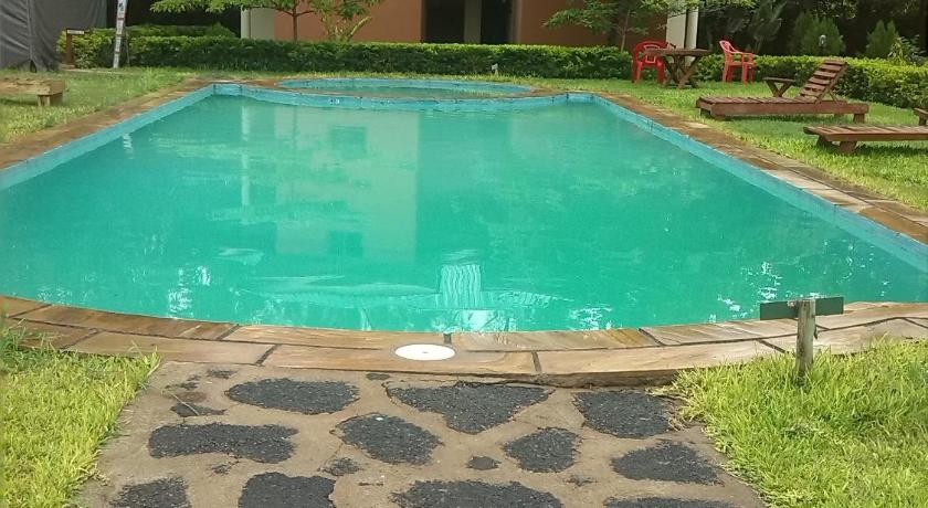 Fanaka Safaris Campsite & Lodges photo