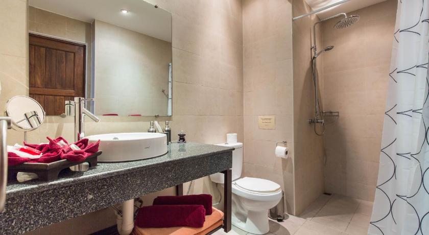 Image of 2-Bedroom Sea View Apartment 2