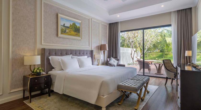 Image of 3-Bedroom Villa with Private Pool 3