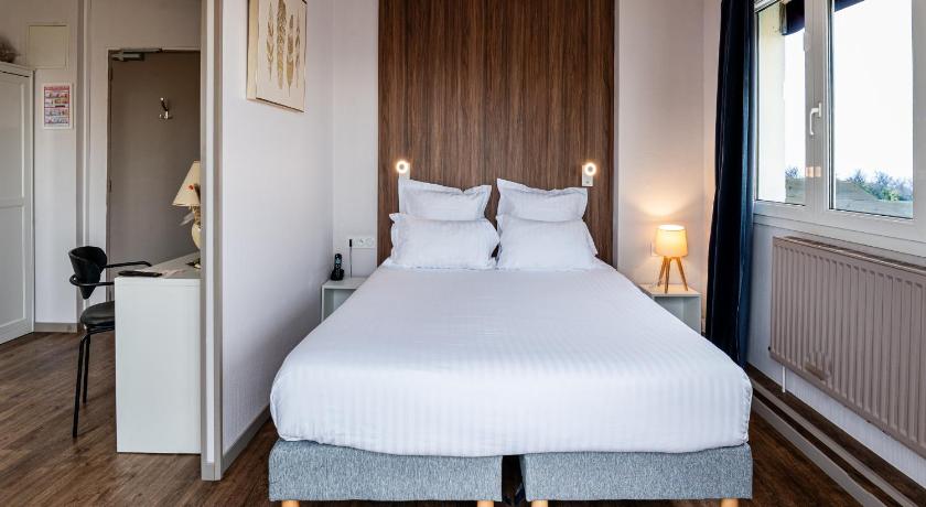 상 오빈 수르 메 Saint Aubin Logis Hotel & Restaurant 3성급 호텔 전망