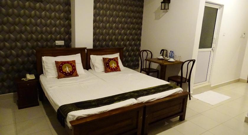 Image of Deluxe Double or Twin Room 15
