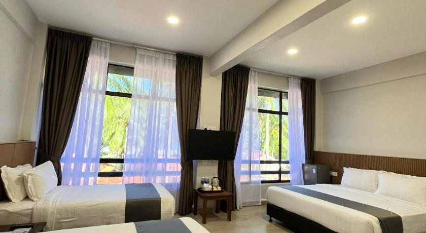 Image of Premium Family Room 8