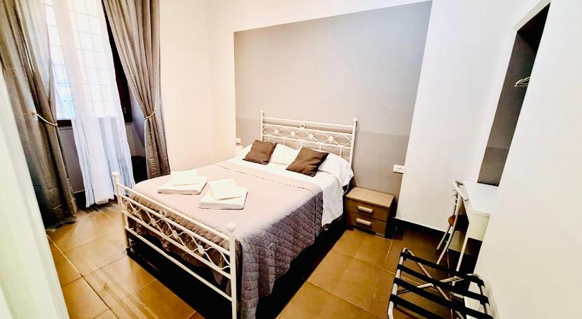 Image of Double Room with Private Bathroom 0