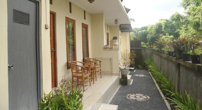 巴厘 Sintya Homestay 3星级 民宿 大堂