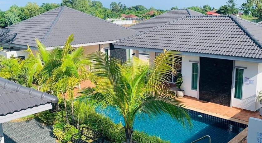 라용 Swiss Resort 3성급 호텔 객실