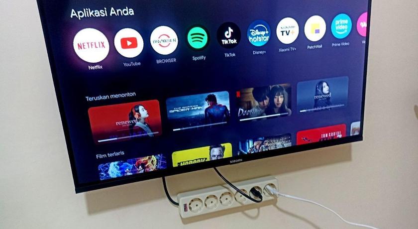 Image of Family Room 6