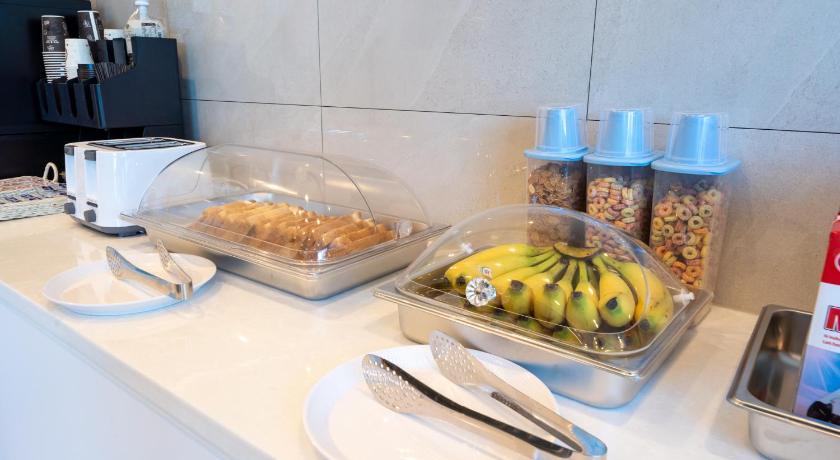 Asan HOTEL DE LILY 4-Star Hotel lobby