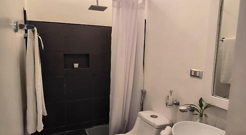 Image of Deluxe Room 2