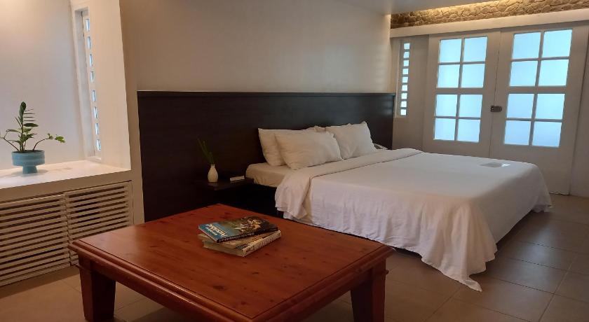 Image of Superior King Room 3