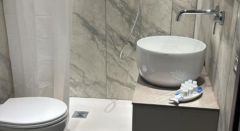 Фото: Двухместный номер с 1 кроватью или 2 отдельными кроватями (Double or Twin Room) 2