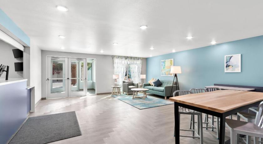 피닉스 (AZ) WoodSpring Suites Chandler Phoenix Medical Center 숙소 로비