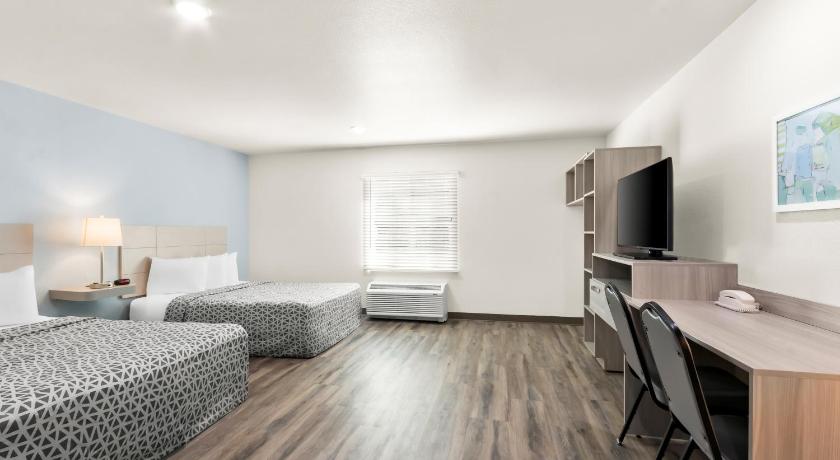 피닉스 (AZ) WoodSpring Suites Chandler Phoenix Medical Center 숙소 수영장