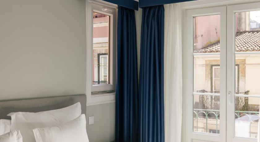 リスボン Esqina Urban Lodge 3つ星 ホテル レストラン