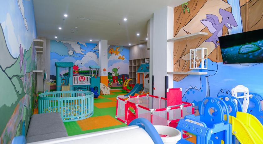HARRIS Hotel & Convention Cibinong City Mall Bogor - image 8