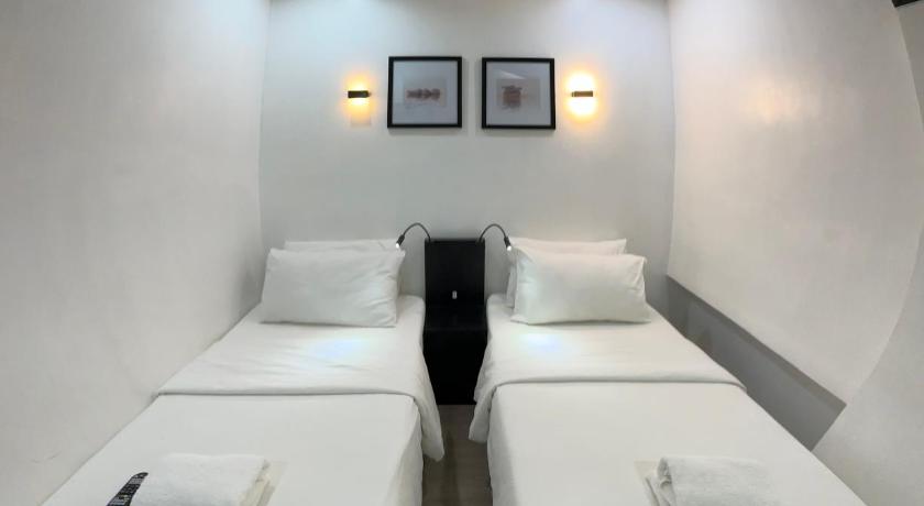 Image of Twin Room with Air-Conditioning - Upper Floor 6