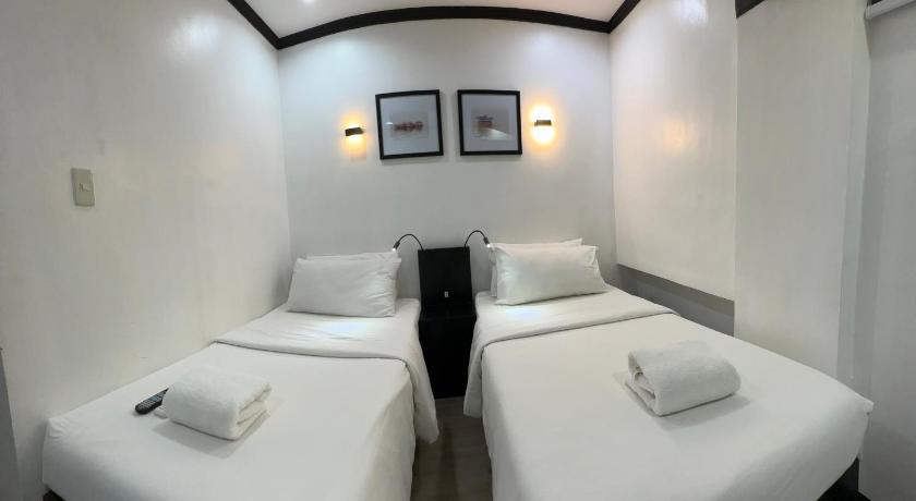Image of Twin Room with Air-Conditioning - Upper Floor 0