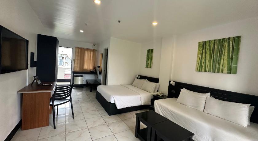 Image of Triple Room with Balcony 1