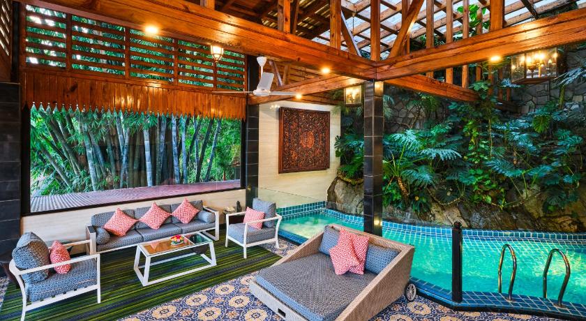Mayfair Spa Resort & Casino - image 13