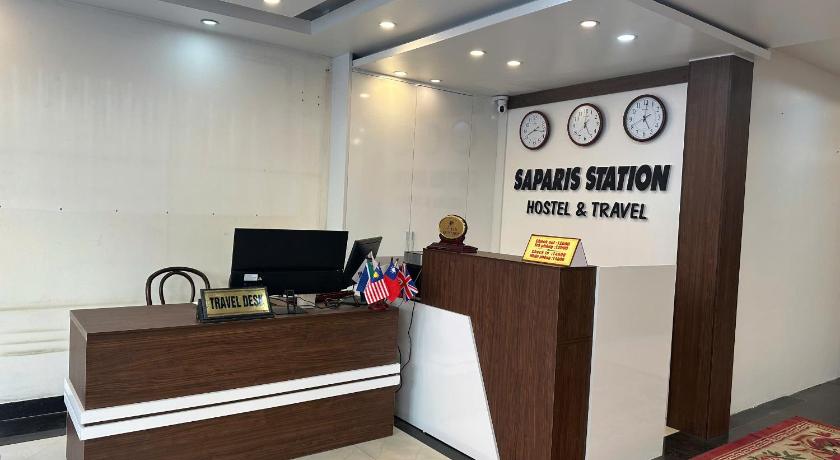 サパ Saparis Station Hostel & Travel 3つ星 ホテル 外観