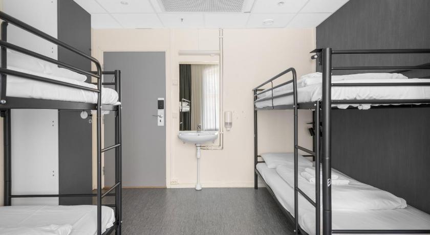 Image of Bed in 4 Bed Mixed Dormitory 5