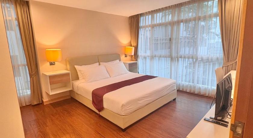 Icon Narindra Suites Hotel Sukhumvit Bangkok Thailand - image 2