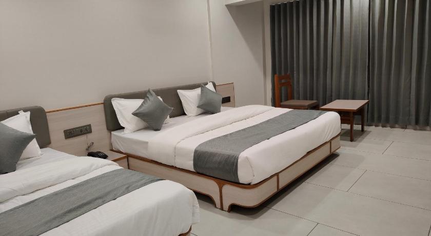 Hotel Kozar – Ahmedabad, TN