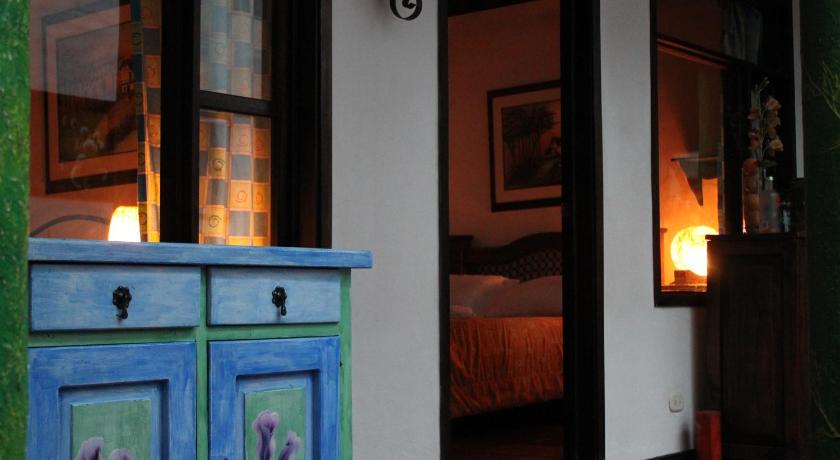 塔维奥 Hospedaje La Casona 3星级 酒店 外观