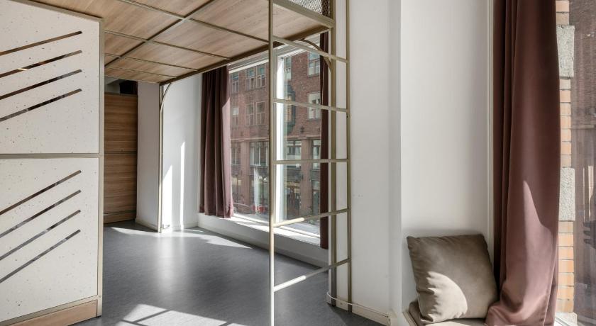 Image of Bed in 12 Bed Mixed Dormitory 10