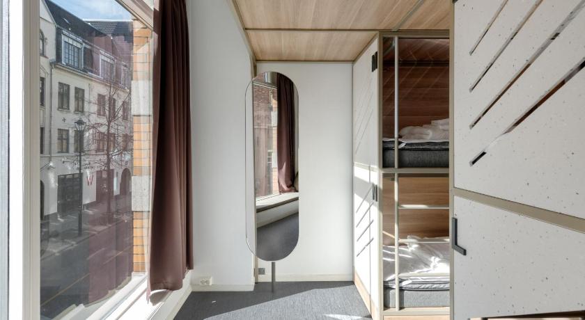 Image of Bed in 12 Bed Mixed Dormitory 1