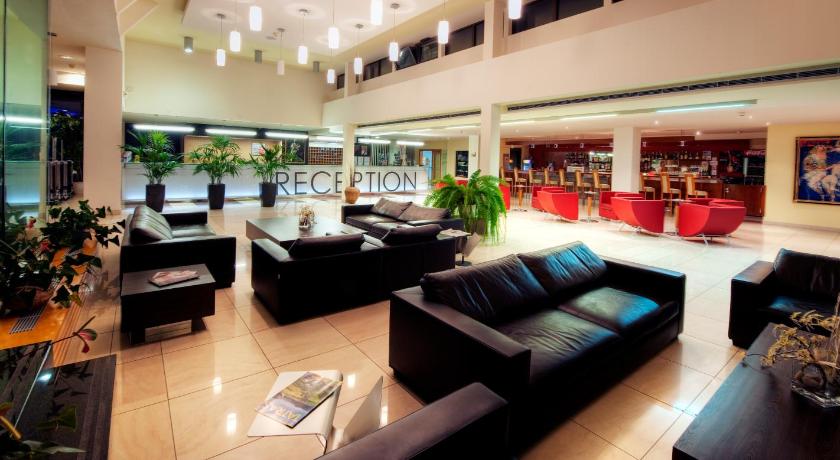 Hotel AquaCity Mountain View photo