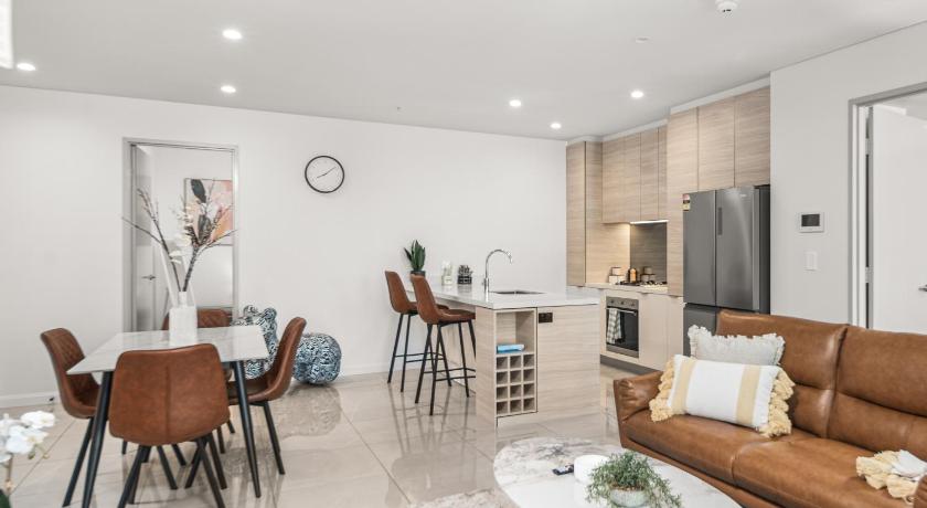 Image of Three-Bedroom Apartment 13