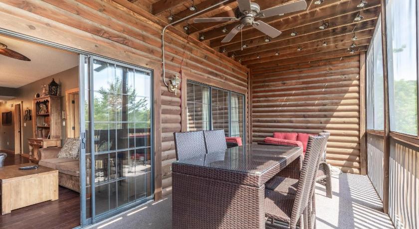 Branson 1BR Village At Indian Point 902 near SDC Free Tickets Daily up to 500 Value 3-Star Accommodation exterior