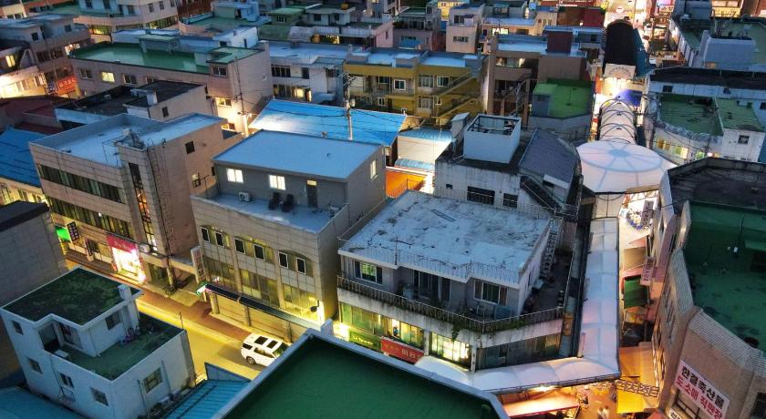 江陵 Cozy Home at Gangneung Central Market 3つ星 ゲストハウス 外観