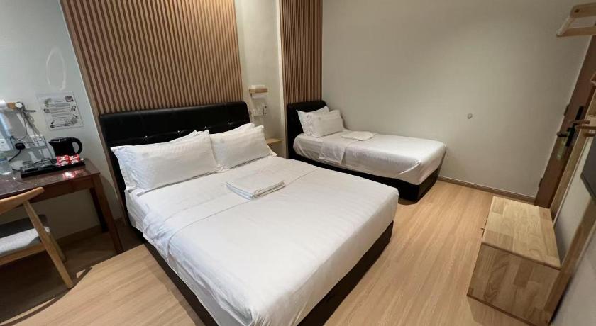 7 minutes driving to TC Beach @ 123 Guest House - image 15