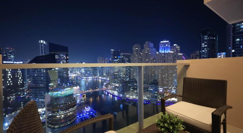 Image of Deluxe One-Bedroom Apartment with Harbor View 1
