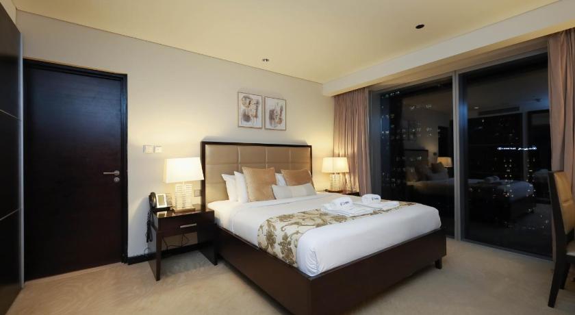 Image of Deluxe One-Bedroom Apartment with Harbor View 4