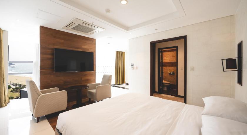 Image of Superior Suite 3