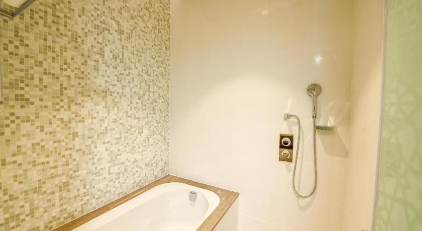 Image of Deluxe Suite 2