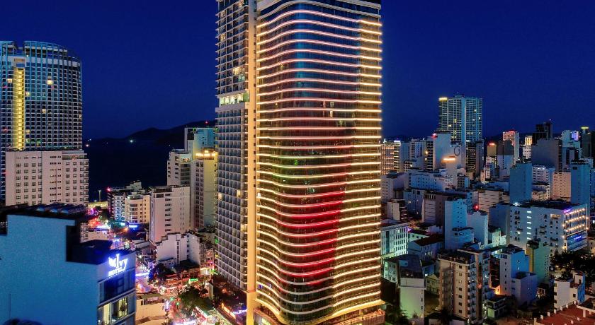Regalia Gold Hotel - image 43