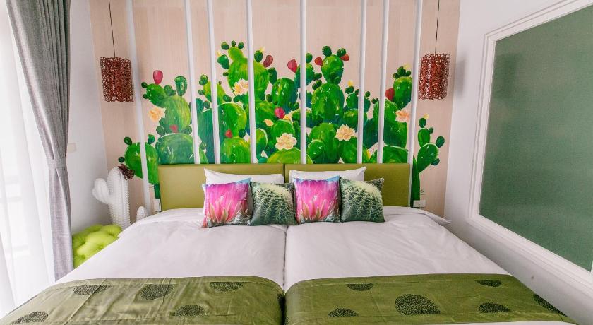 Image of Twin Bed Non-Smoking 8