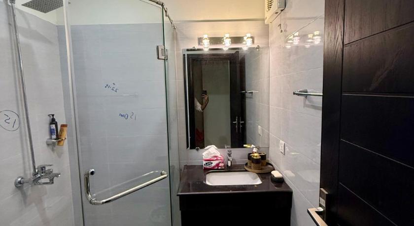 Zameen Opal Luxury Apartments - image 9