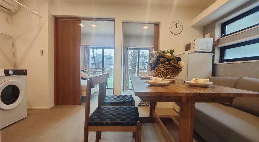 도쿄 / 동경 C2 Shibuya new hotel, 2 bedrooms and 1 living room, 7 mins to ST Max 6P 渋谷全新酒店 全新装修 两室一厅 交通中心 车站7分钟  4성급 숙소 전망