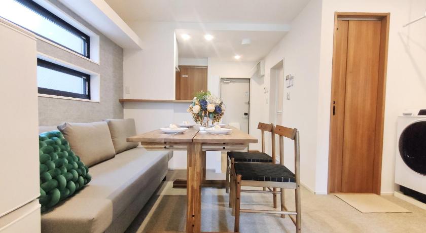 도쿄 / 동경 C2 Shibuya new hotel, 2 bedrooms and 1 living room, 7 mins to ST Max 6P 渋谷全新酒店 全新装修 两室一厅 交通中心 车站7分钟  4성급 숙소 객실