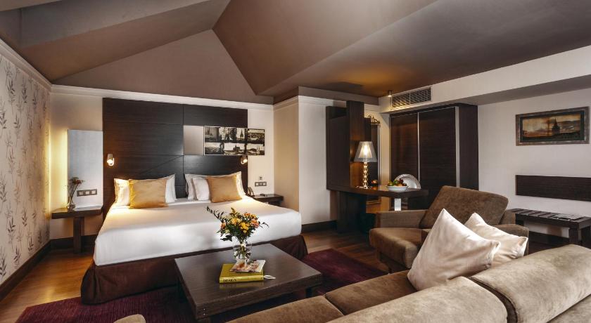 รูปของSuperior Room on Attic Floor 0