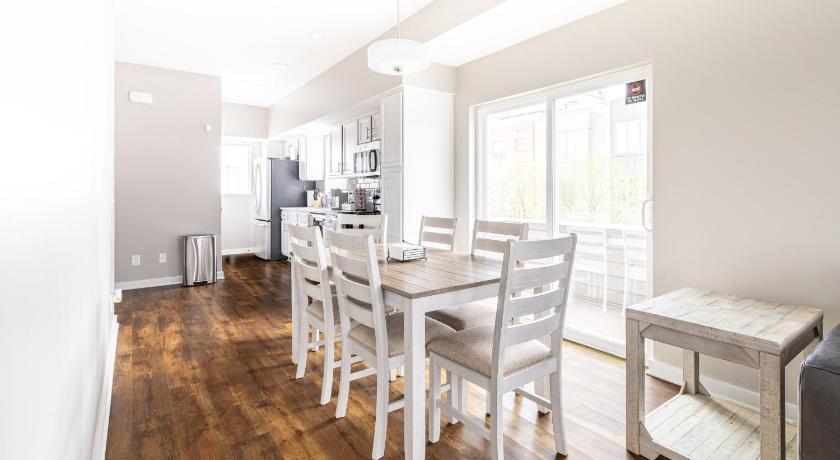 클리블랜드 (OH) Luxury Downtown Townhome Private Garage Unit 6 4성급 숙소 로비