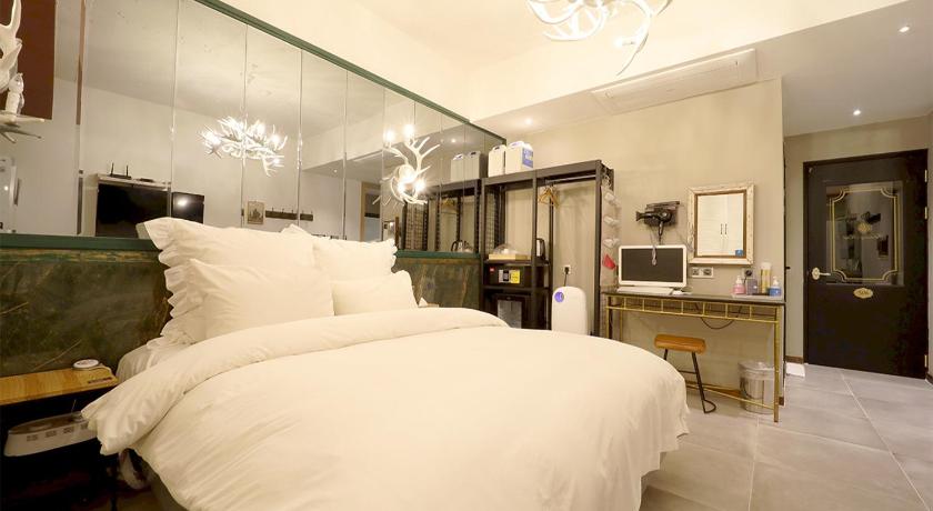 Image of Deluxe Room 15