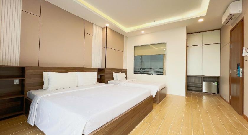 胡志明市 K&T Hotel Sân Bay TSN-150m Từ Nhà Ga T3 3星级 酒店 泳池