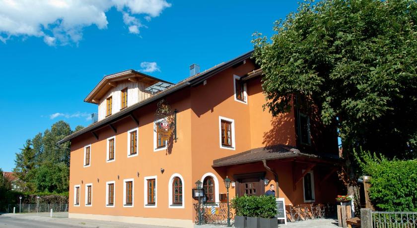 Landgasthof zum Erdinger Weissbrau — Hotel in Rosenheim