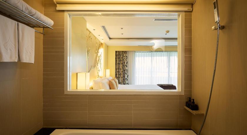 Image of Executive Suite 2